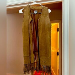 Deadstock 70’s frayed suede vest ! Large